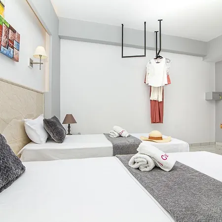 Otel Icandy Sol 2*